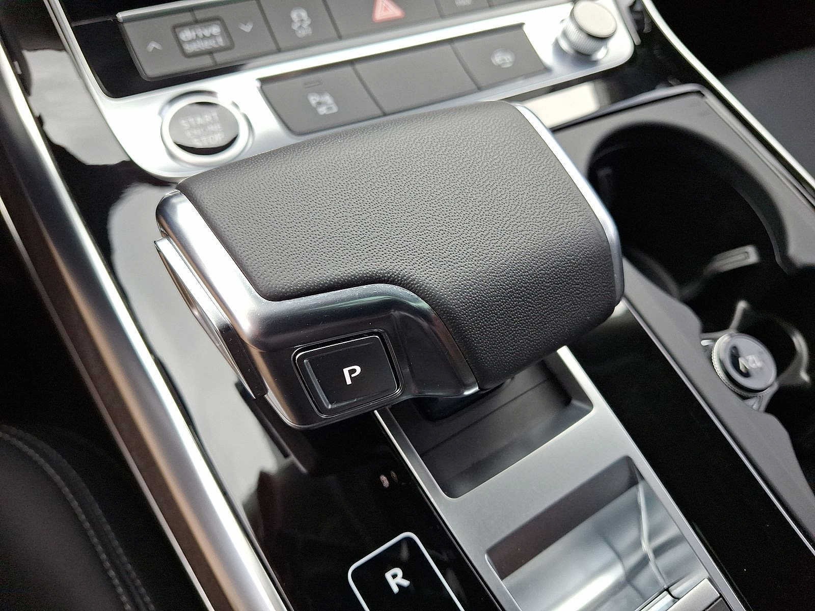Used 2023 Audi Q8 Premium w/ Convenience Package AWD/4WD image 18