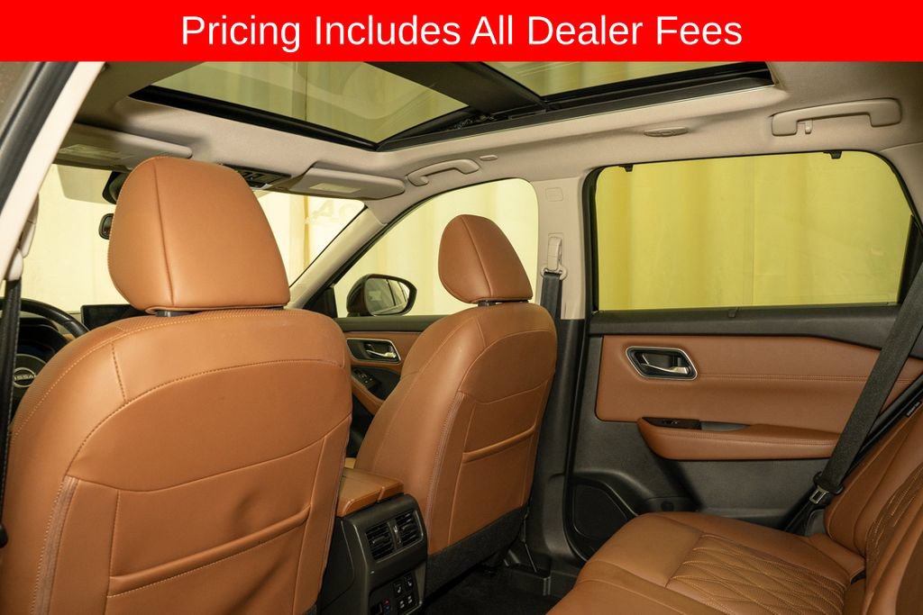 Certified 2024 Nissan Rogue Platinum w/ Platinum Premium Package AWD/4WD image 10