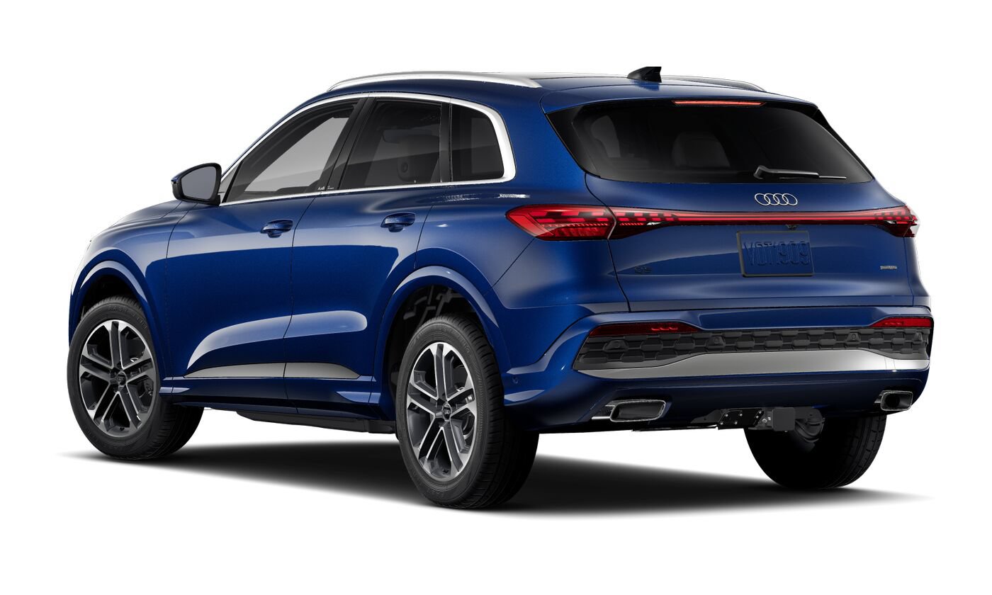 Certified 2025 Audi Q5 Premium Plus w/ Premium Plus AWD/4WD image 2