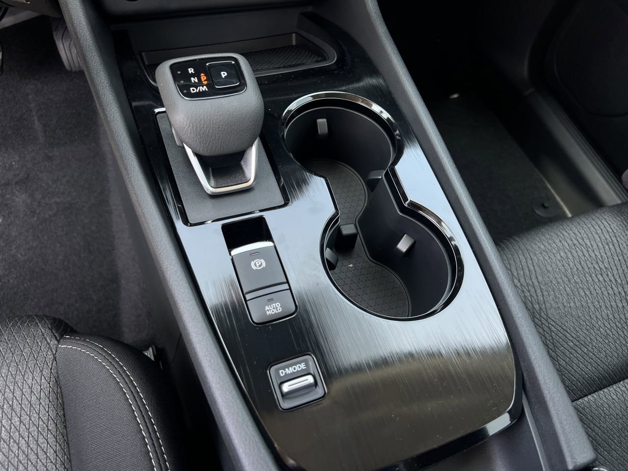 New 2026 Nissan Rogue SV FWD image 10