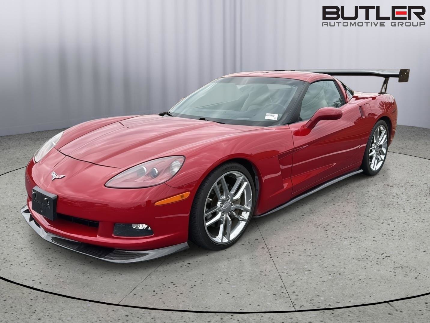 Used 2005 Chevrolet Corvette Coupe w/ Preferred Equipment Group image 1