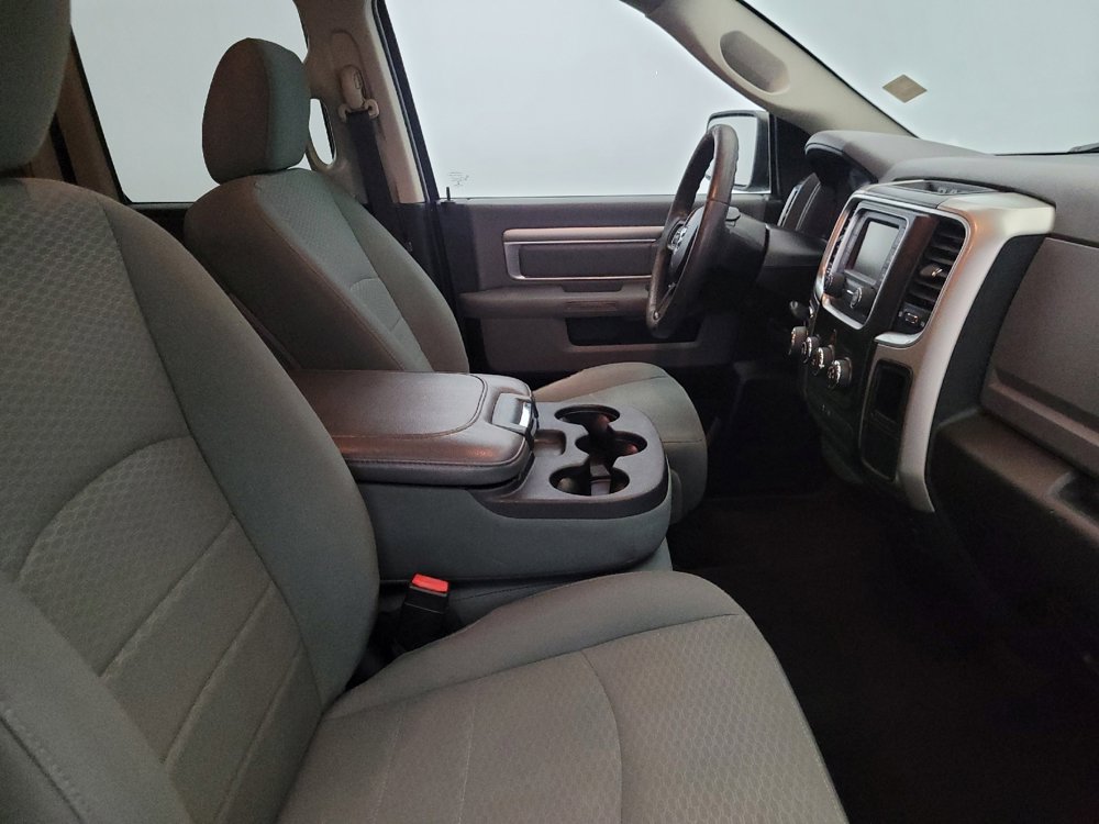 Used 2016 RAM 1500 Classic SLT image 21