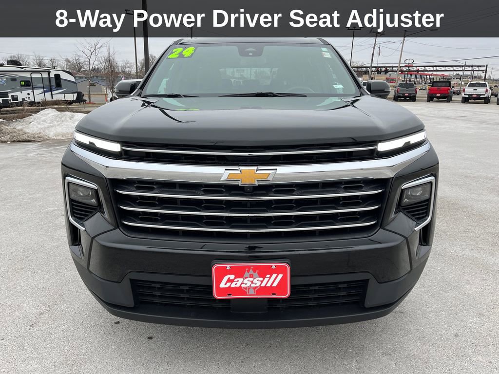 Used 2024 Chevrolet Traverse LT w/ Trailering Package image 10