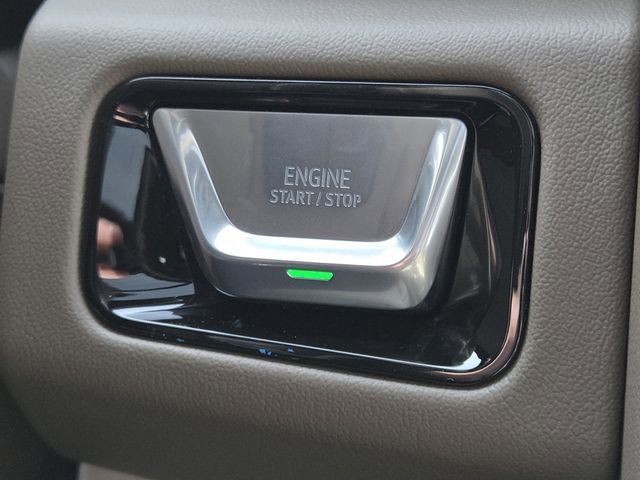 New 2026 GMC Yukon XL Denali w/ Denali Reserve Package image 17