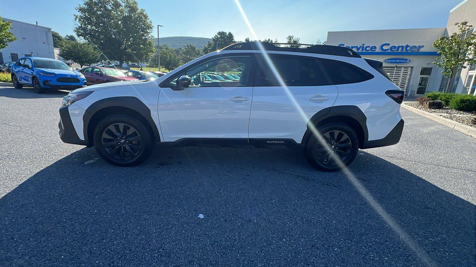 Used 2023 Subaru Outback Onyx Edition XT AWD/4WD image 7