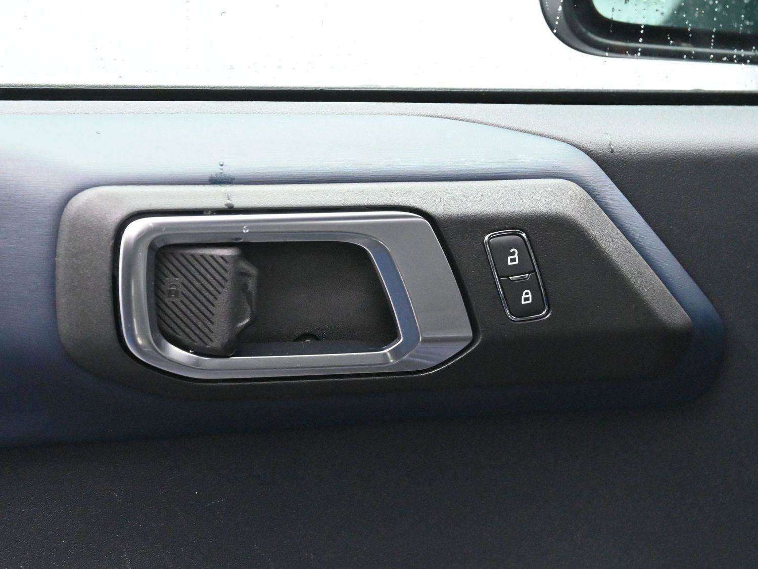 Used 2021 Ford Bronco Outer Banks image 12