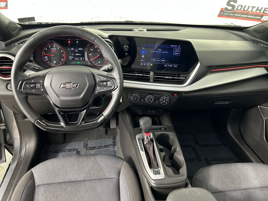 Certified 2024 Chevrolet Trax RS w/ Sunroof Package image 27