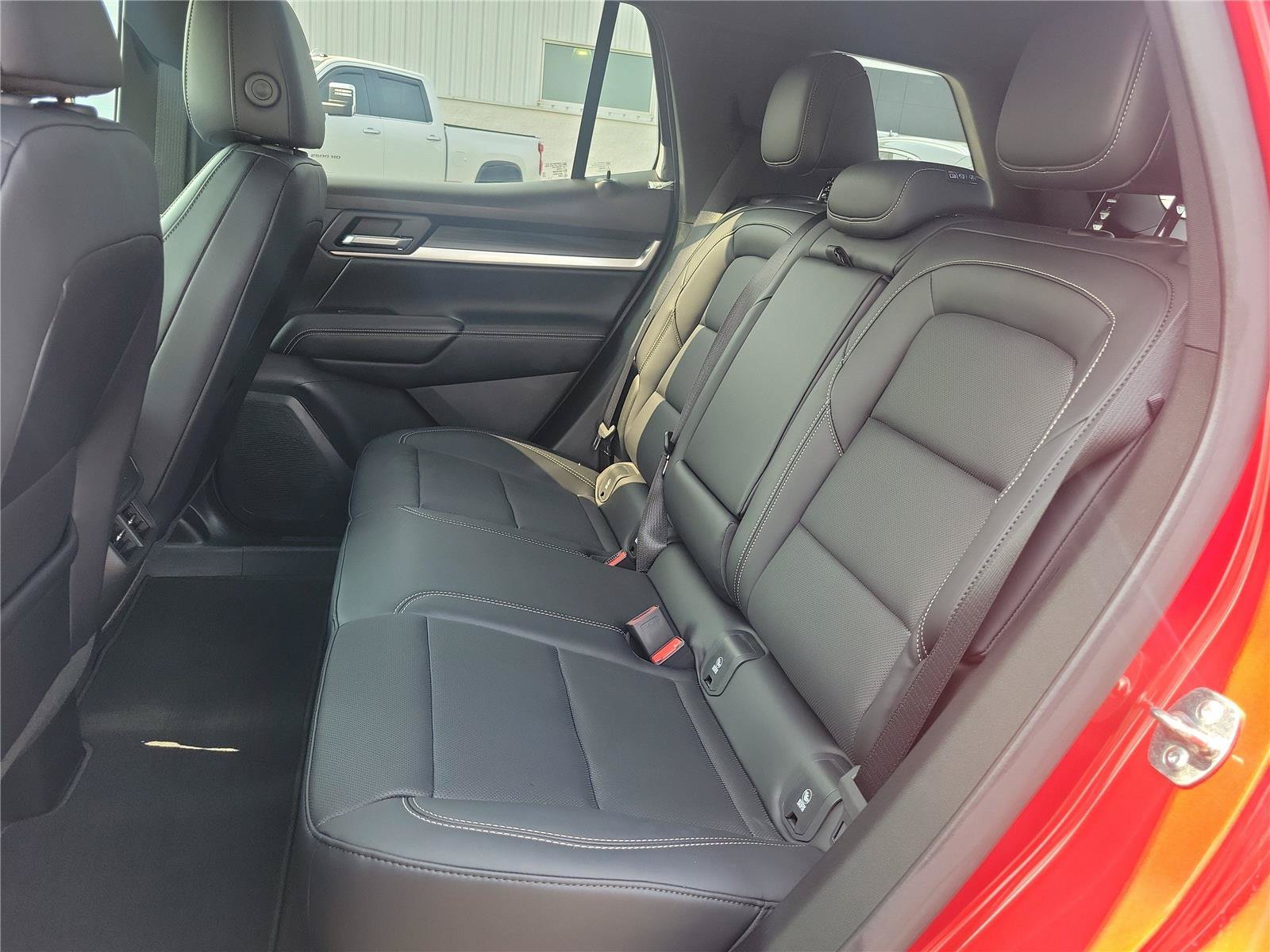 New 2027 GMC Terrain Elevation w/ Elevation Premium Package FWD image 11