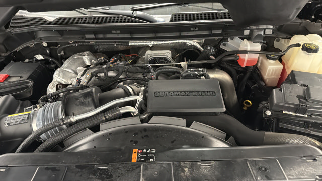 Used 2024 GMC Sierra 3500 Denali w/ Technology Package AWD/4WD image 27