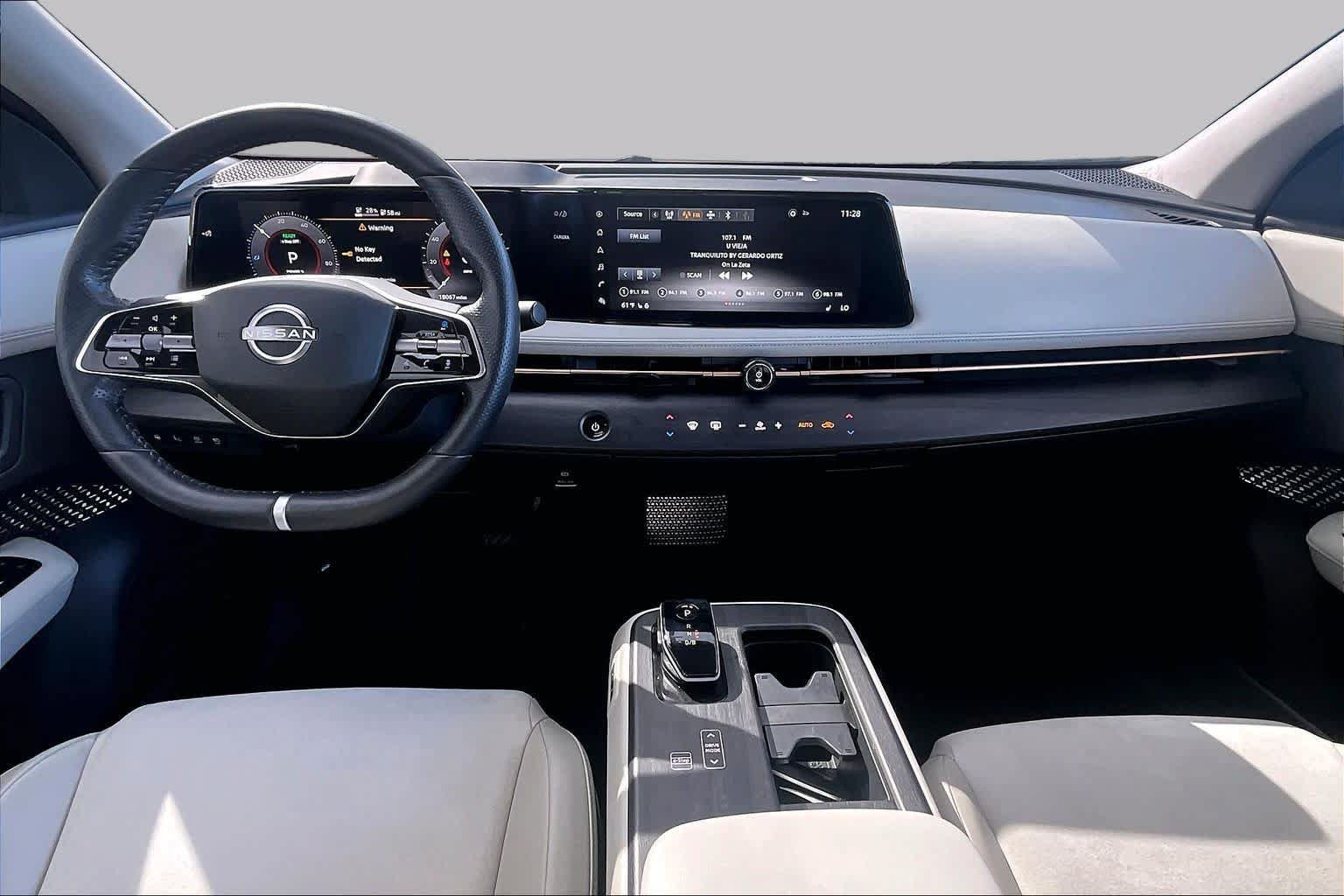 Used 2023 Nissan Ariya FWD image 14