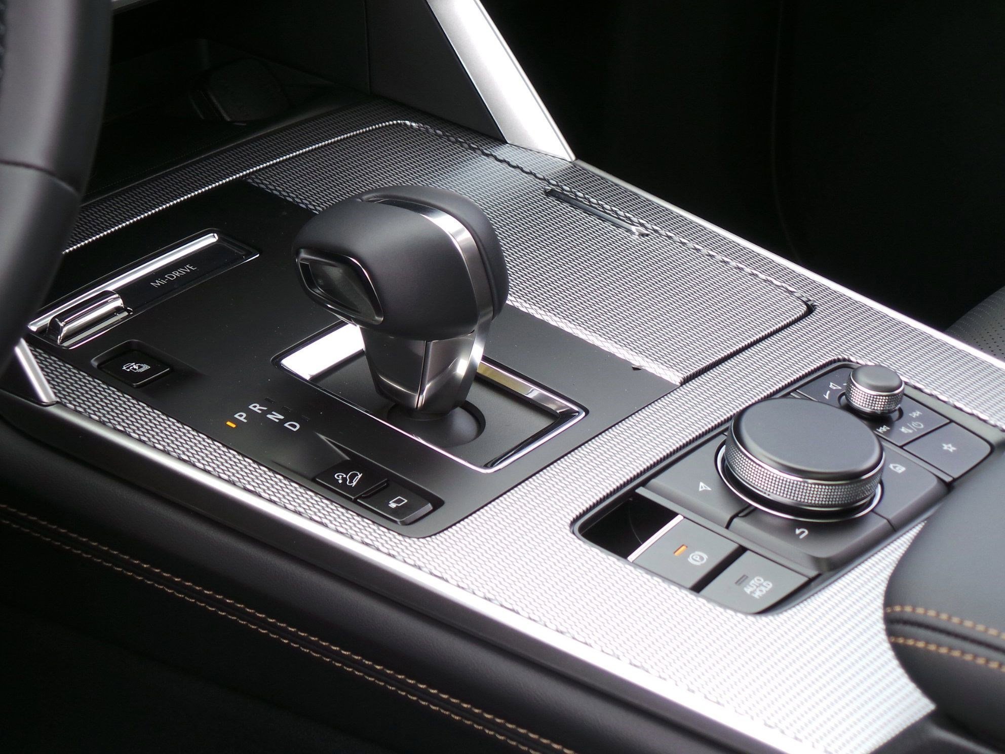 New 2025 MAZDA CX-70 Plug-In Hybrid w/ Premium Plus image 25