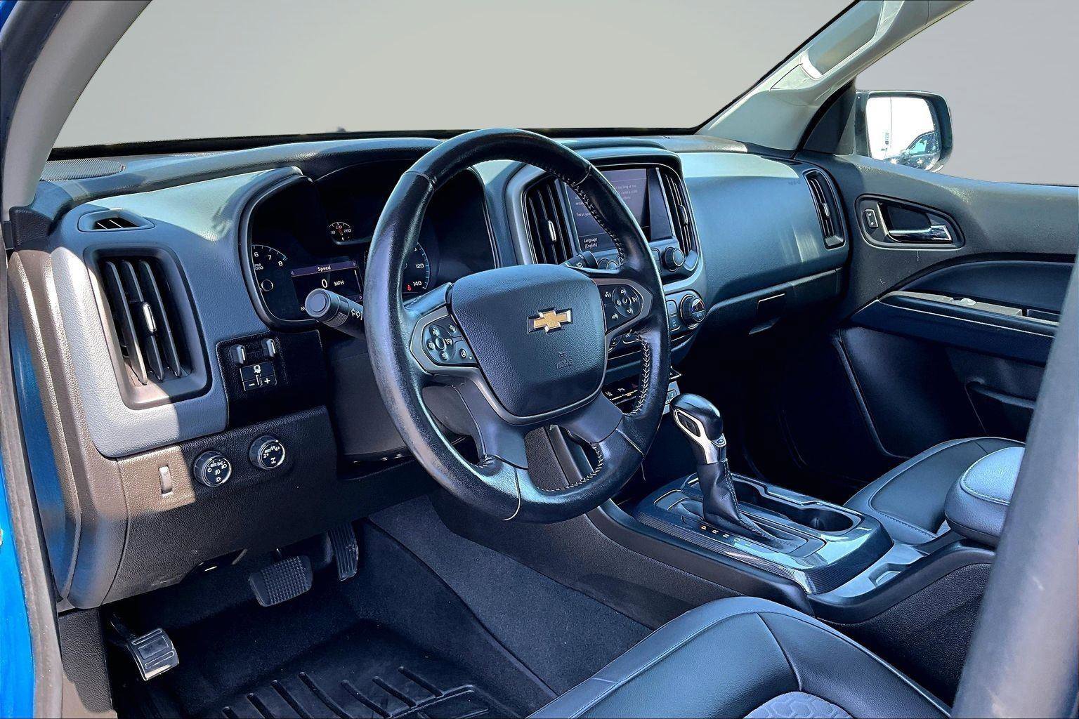Used 2022 Chevrolet Colorado Z71 w/ Safety Package AWD/4WD image 15