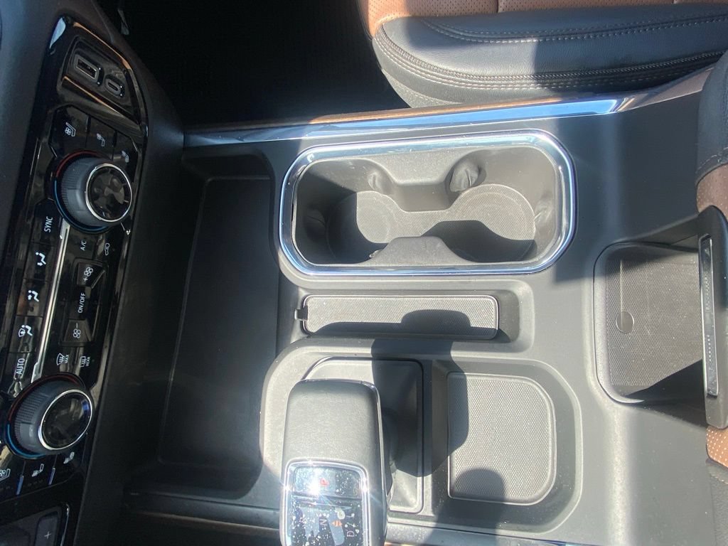 Used 2023 Chevrolet Silverado 1500 High Country AWD/4WD image 19