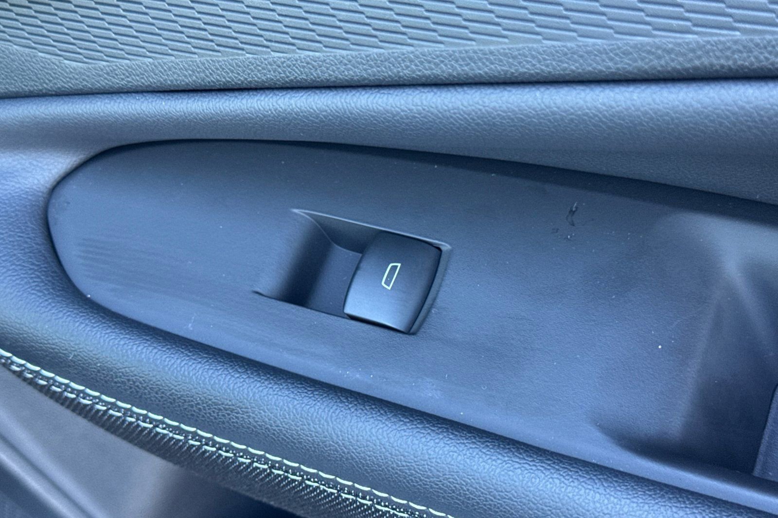 Used 2026 Chevrolet Blazer EV LT image 23