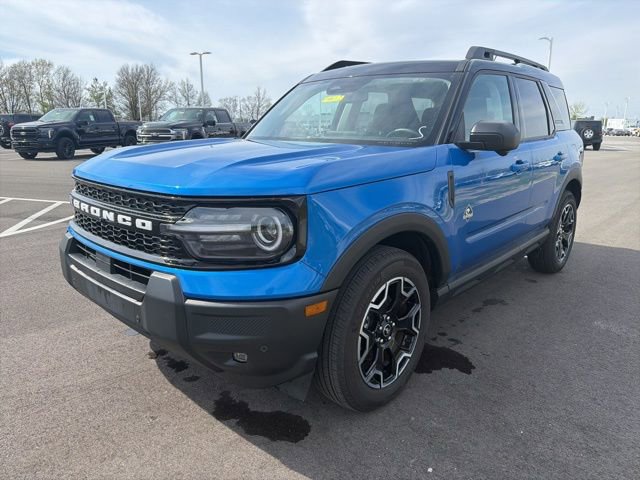 Certified 2025 Ford Bronco Sport Outer Banks w/ Outer Banks Tech Package+ image 2