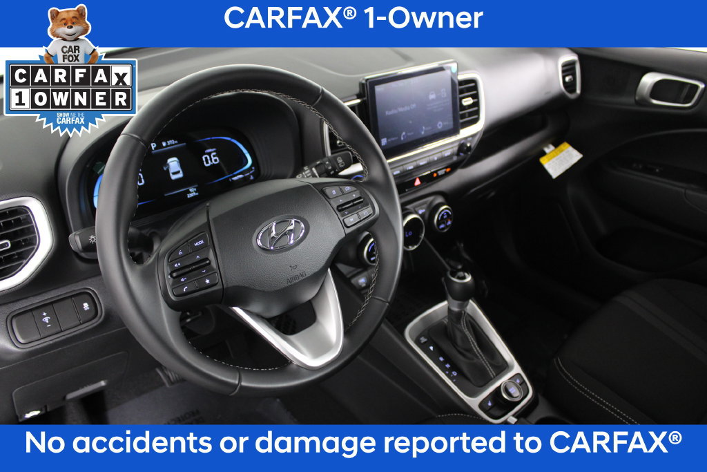 Certified 2026 Hyundai Venue SEL FWD image 5