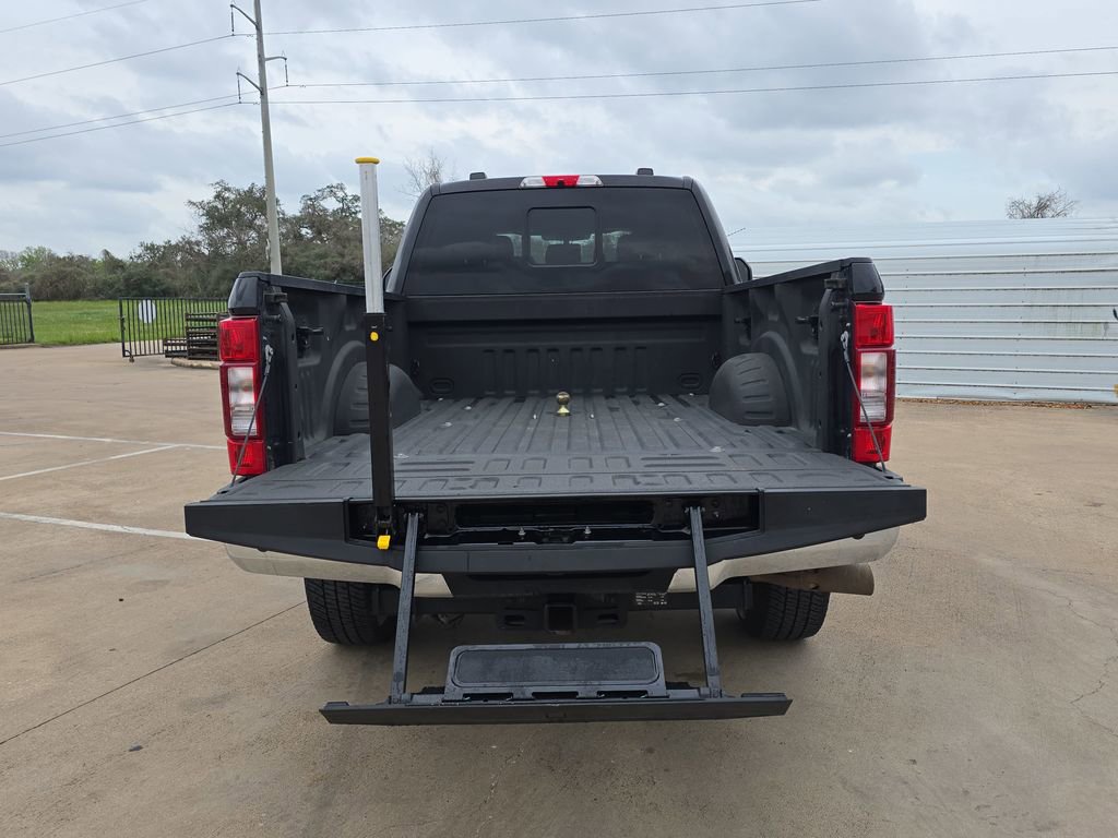 Used 2022 Ford F250 Lariat w/ Lariat Ultimate Package image 12