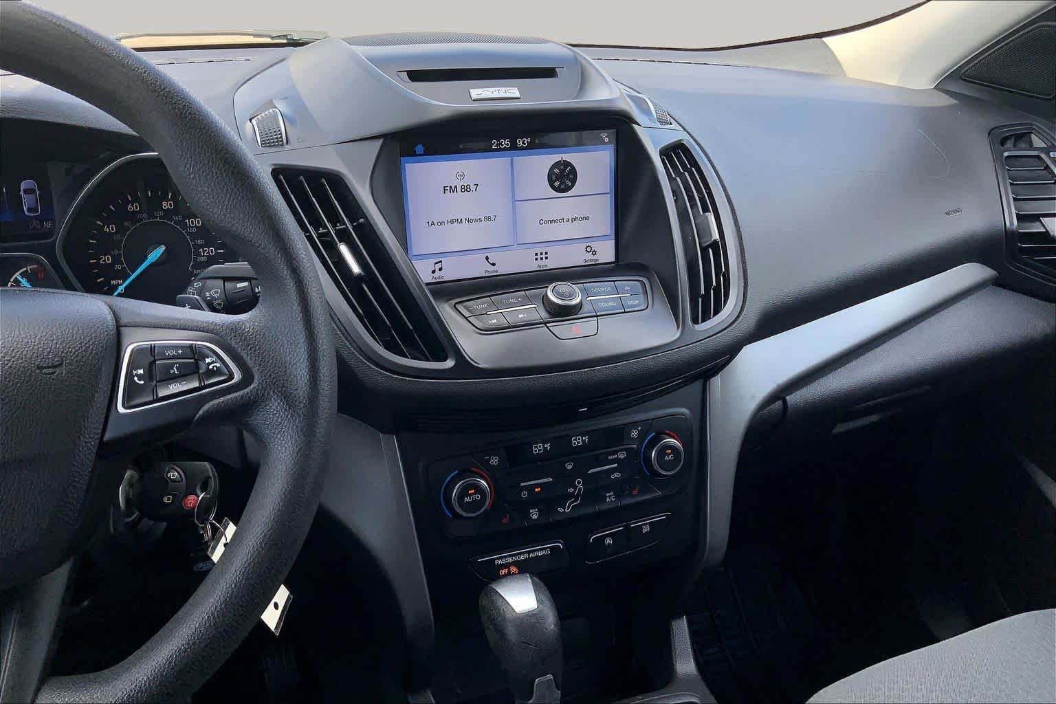 Used 2017 Ford Escape SE w/ Equipment Group 201A FWD image 7