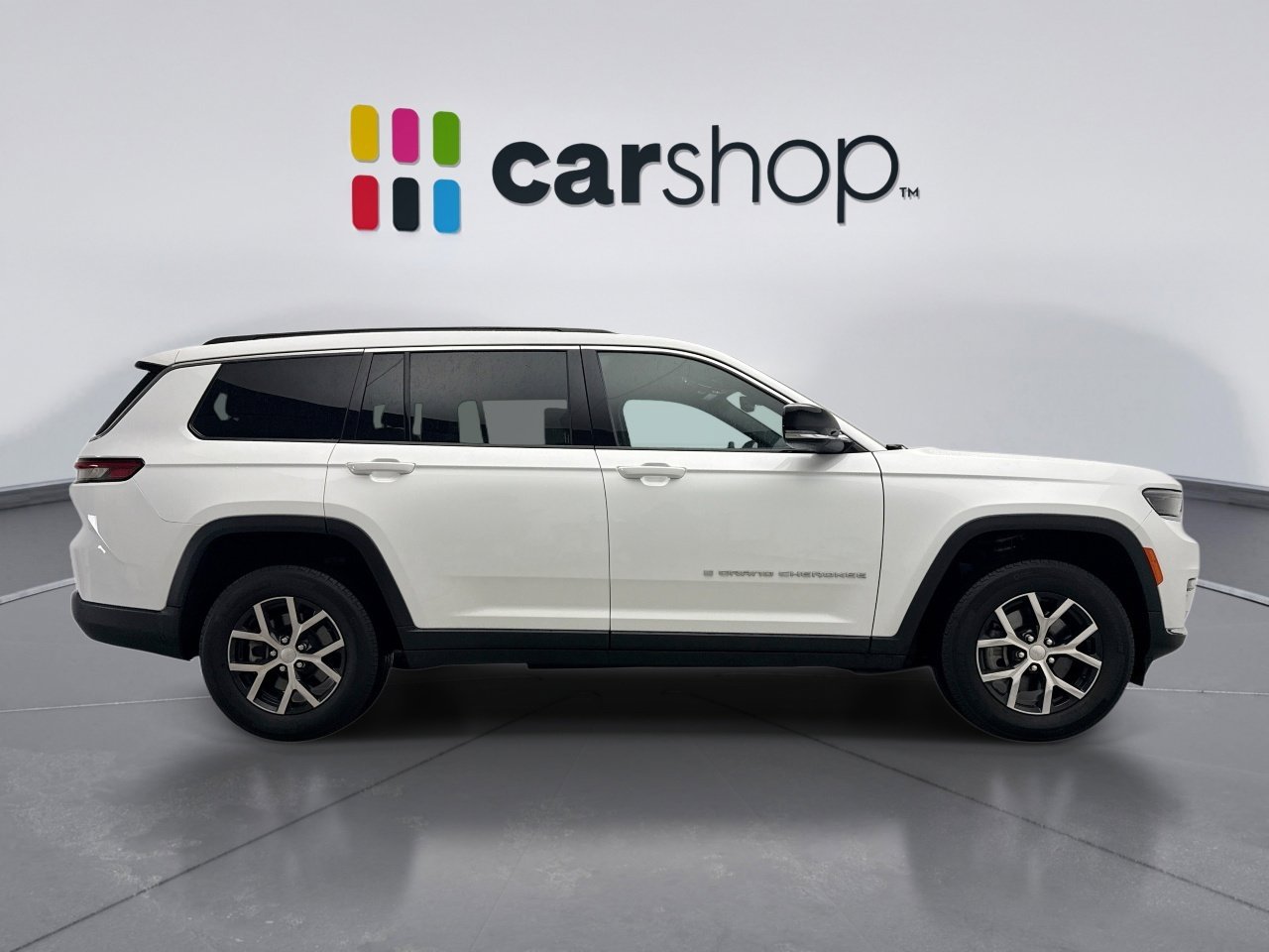 Used 2024 Jeep Grand Cherokee L Limited AWD/4WD image 6