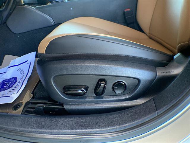 Certified 2025 Lexus ES 350 w/ Premium Package FWD image 12