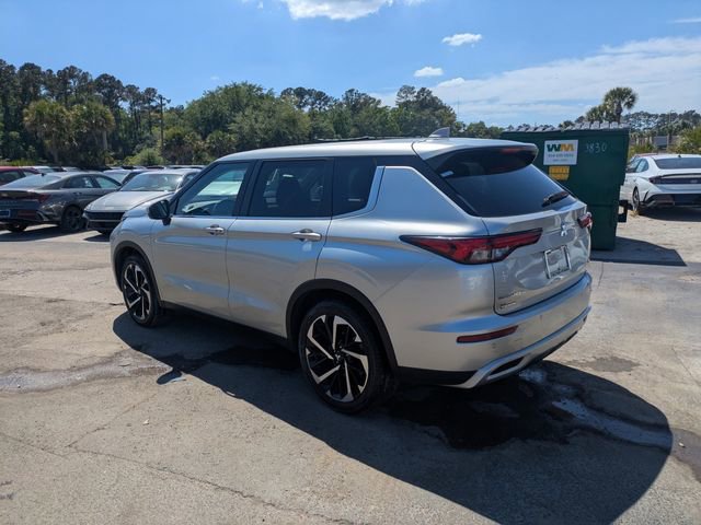 Used 2024 Mitsubishi Outlander SE image 5