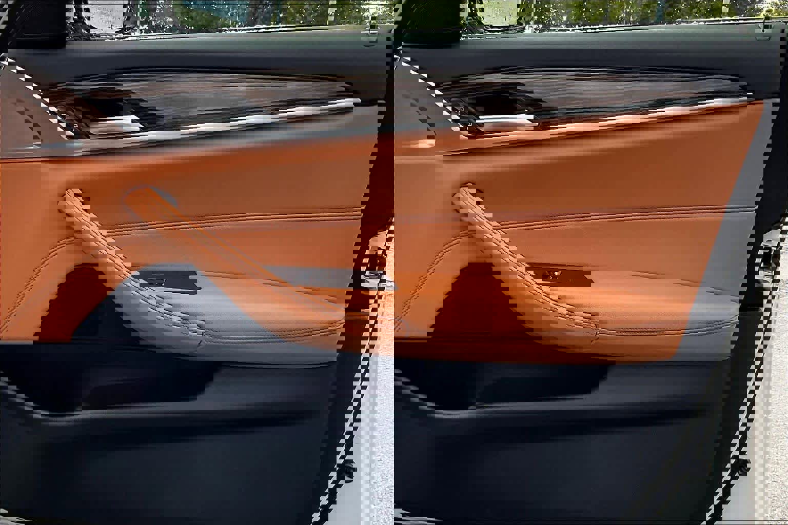 Used 2021 BMW 530e xDrive image 27