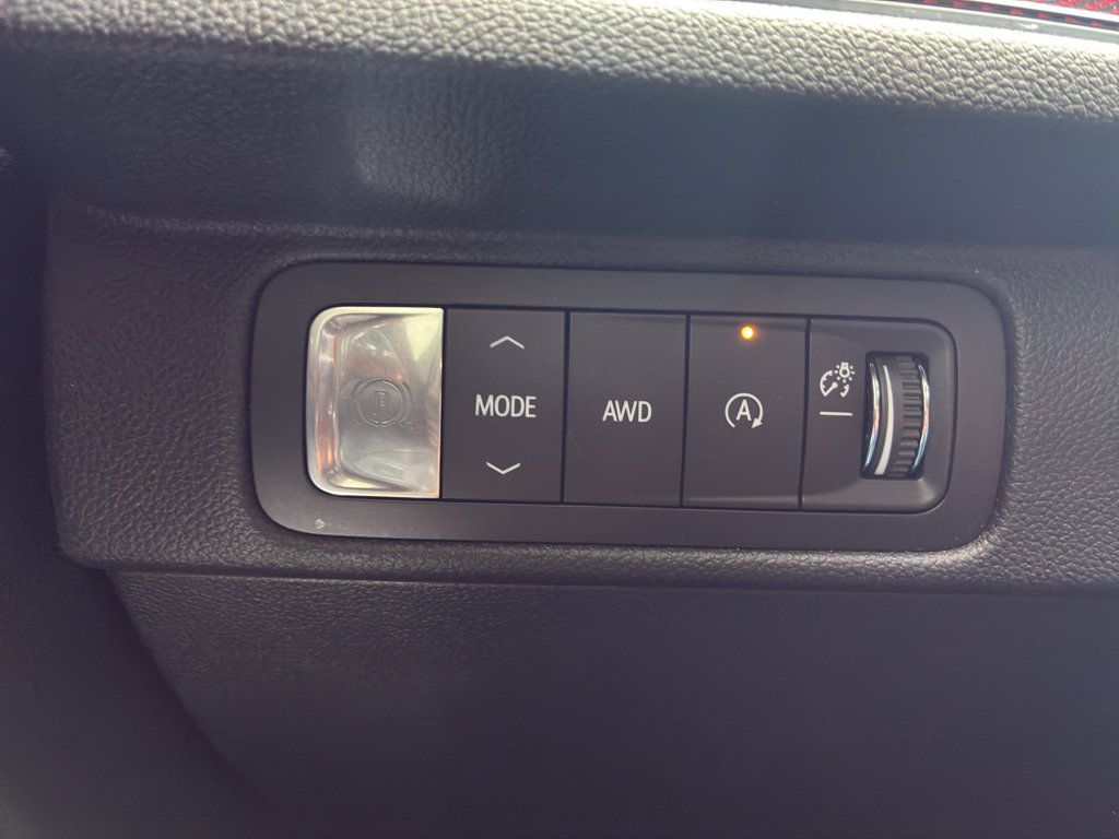 Used 2025 Chevrolet Traverse Z71 w/ Enhanced Driving Package AWD/4WD image 26