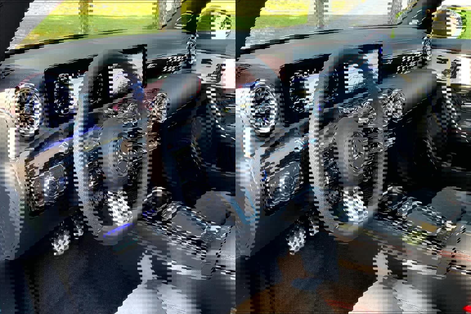 Certified 2025 Mercedes-Benz CLA 35 AMG 4MATIC image 9