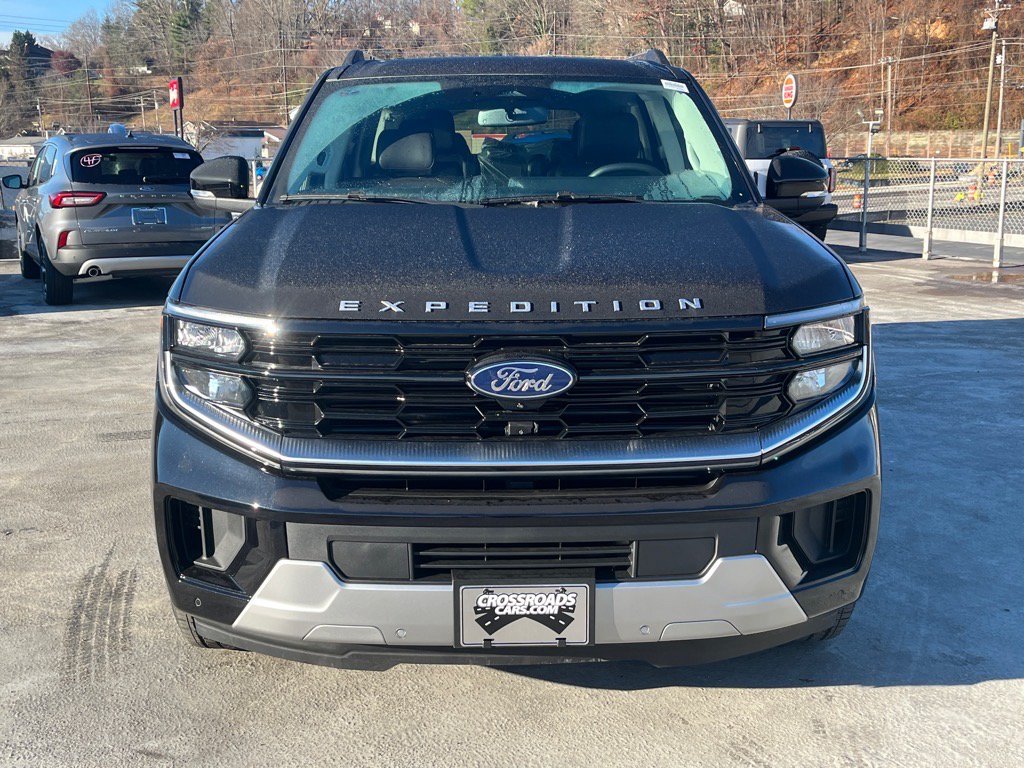 New 2025 Ford Expedition Max Platinum w/ Platinum Ultimate Package AWD/4WD image 5