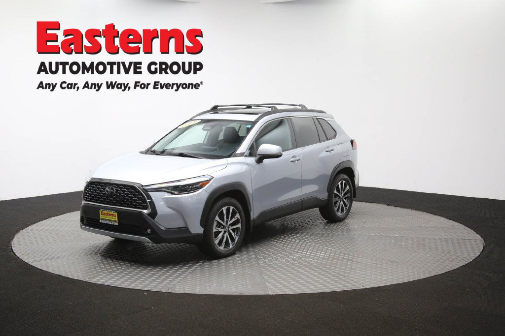 Used 2023 Toyota Corolla Cross XLE AWD/4WD image 59