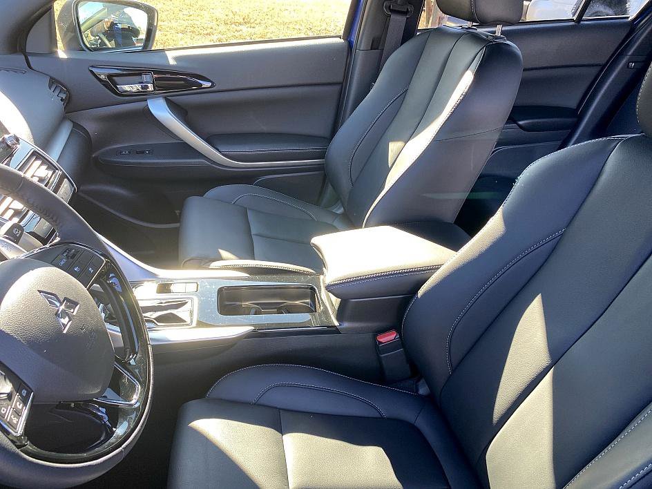 Used 2025 Mitsubishi Eclipse Cross SEL image 11