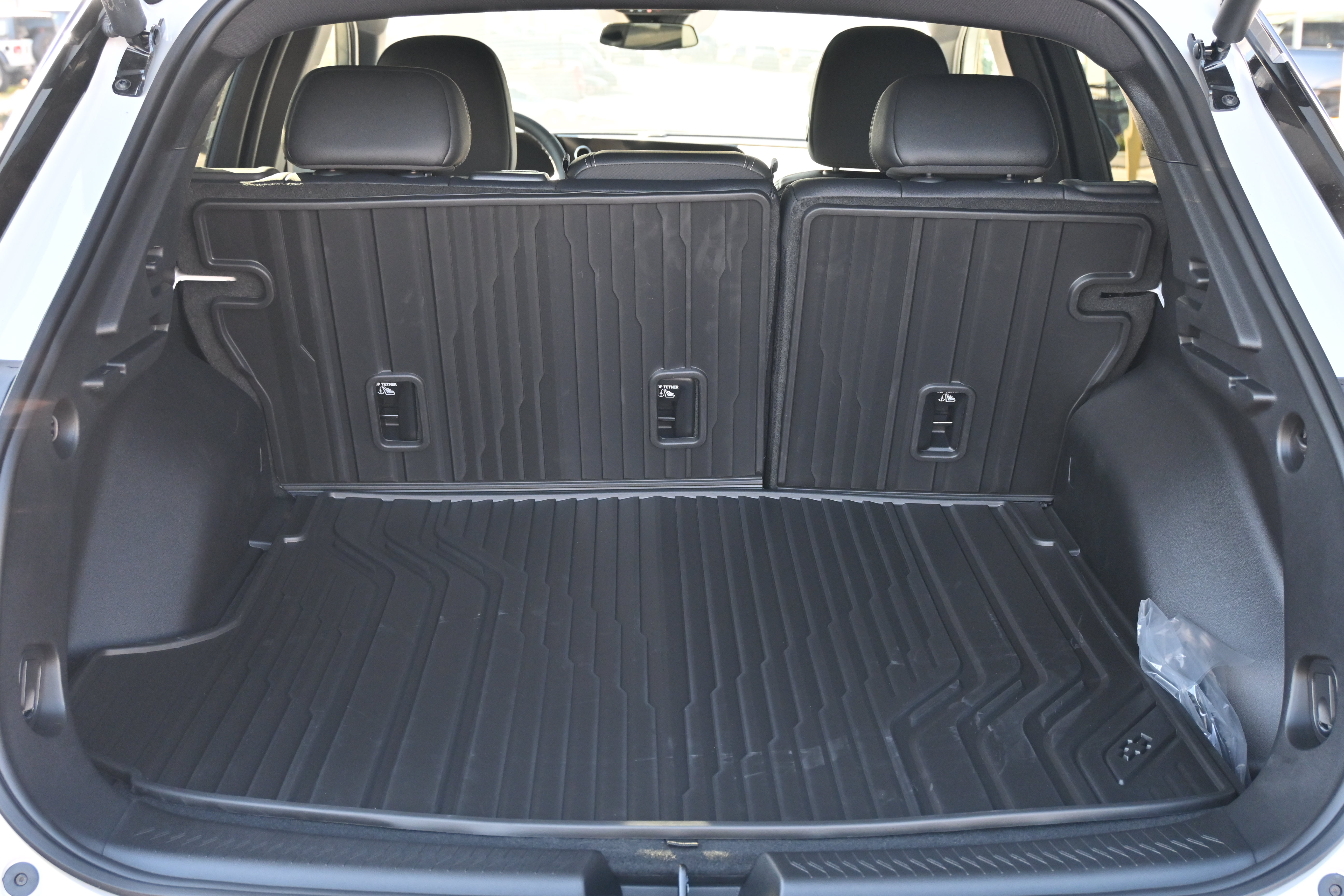 New 2026 Chevrolet Equinox EV LT FWD image 35