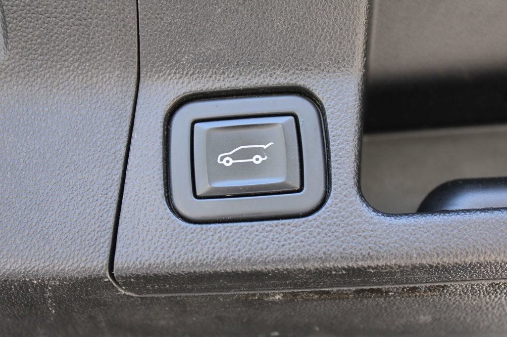 Used 2020 GMC Acadia SLT FWD image 35