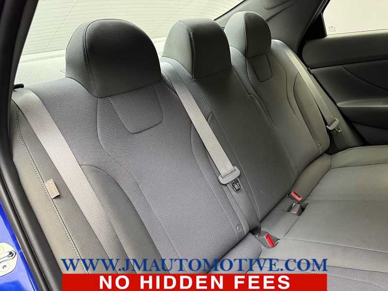 Used 2024 Hyundai Elantra SE FWD image 18