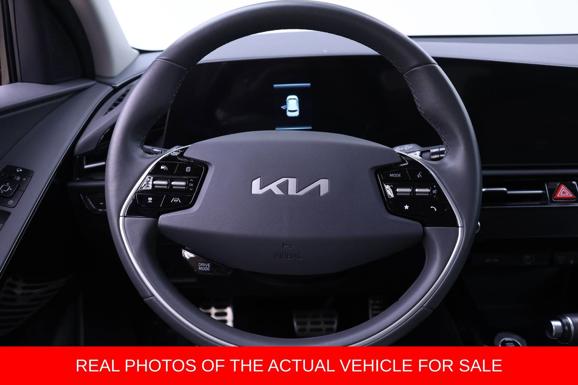 Used 2023 Kia Niro EX Touring image 13