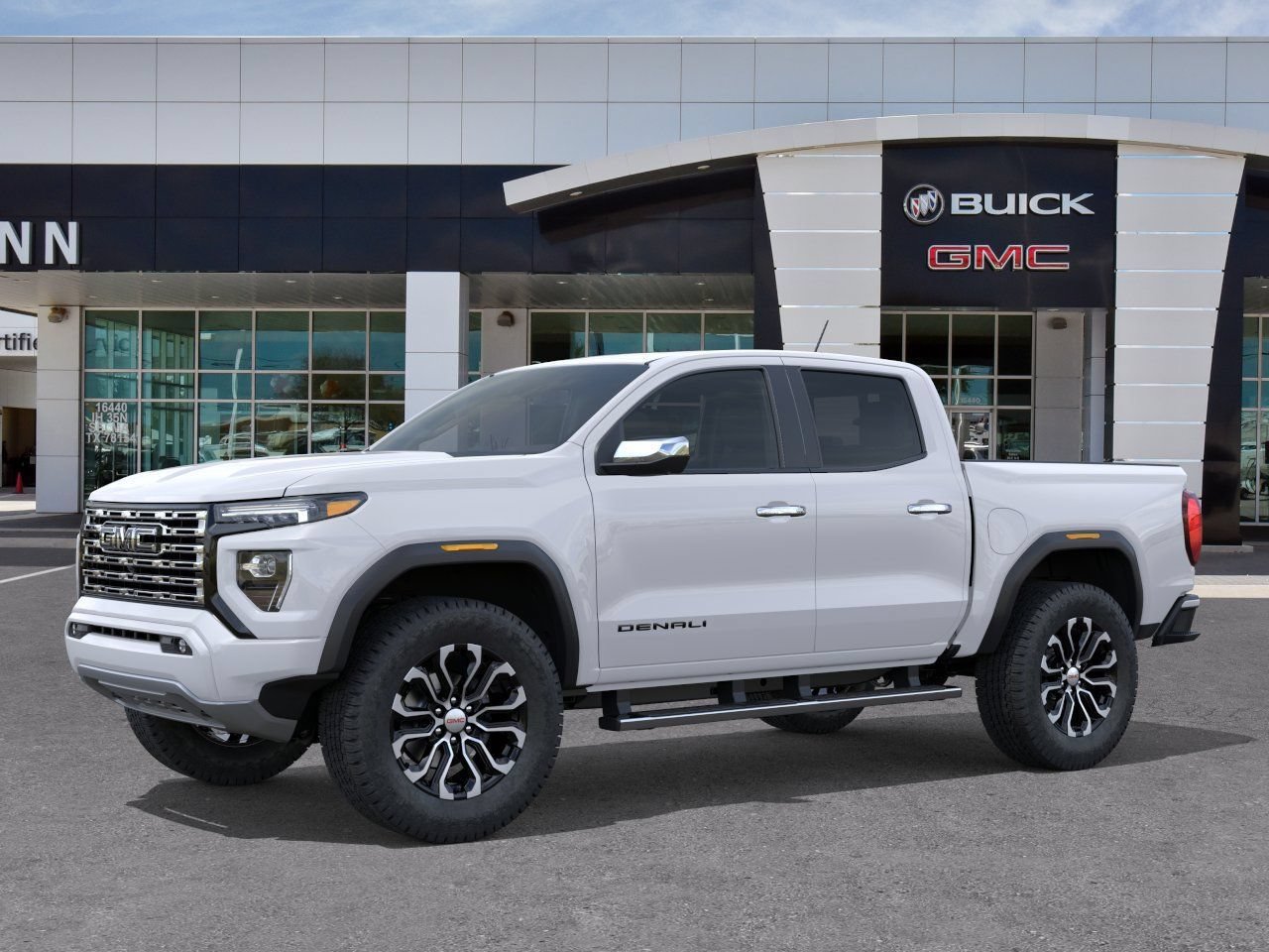 New 2026 GMC Canyon Denali w/ LPO, Black Badging Package AWD/4WD image 2
