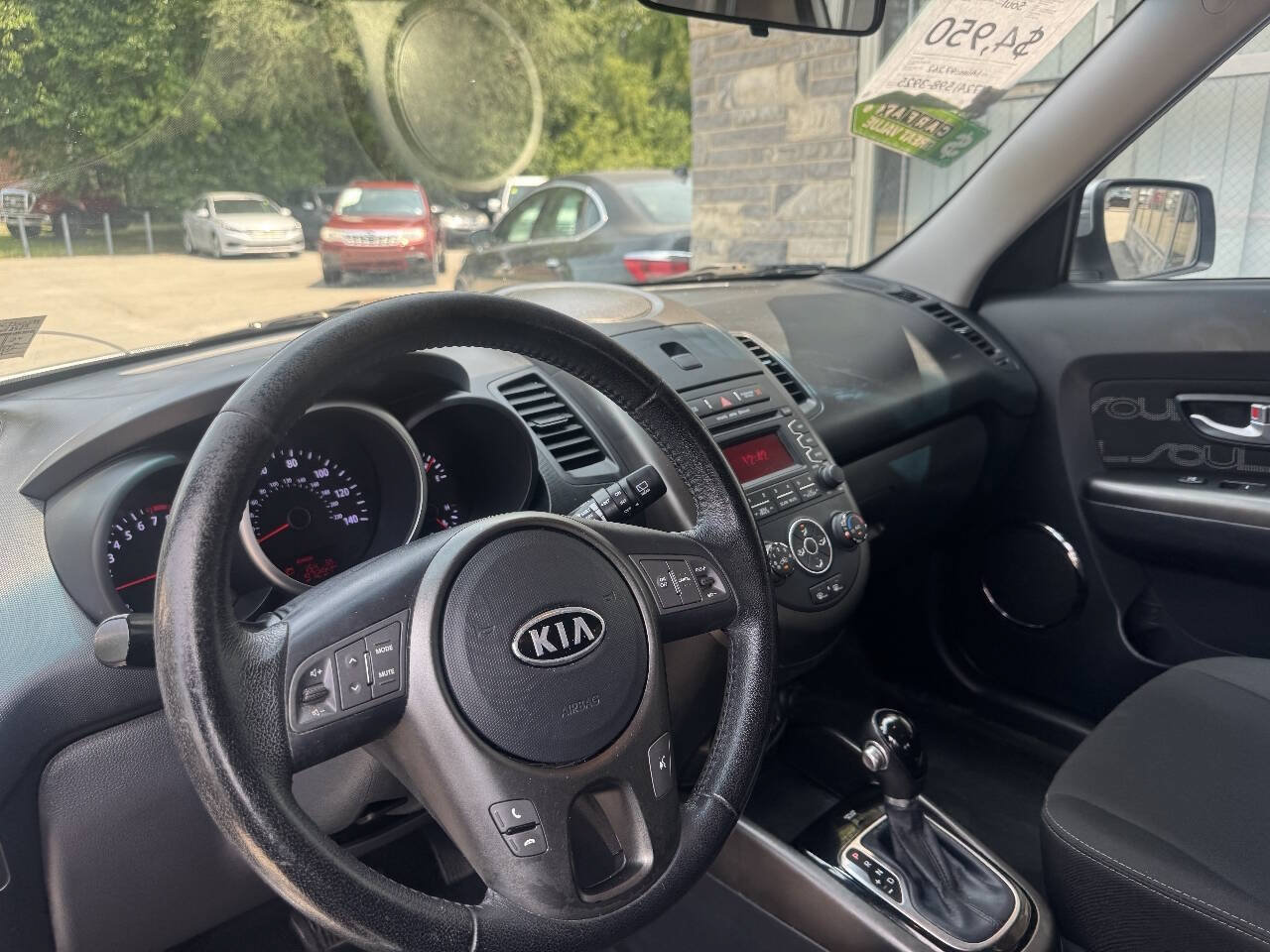 Used 2012 Kia Soul + FWD image 11