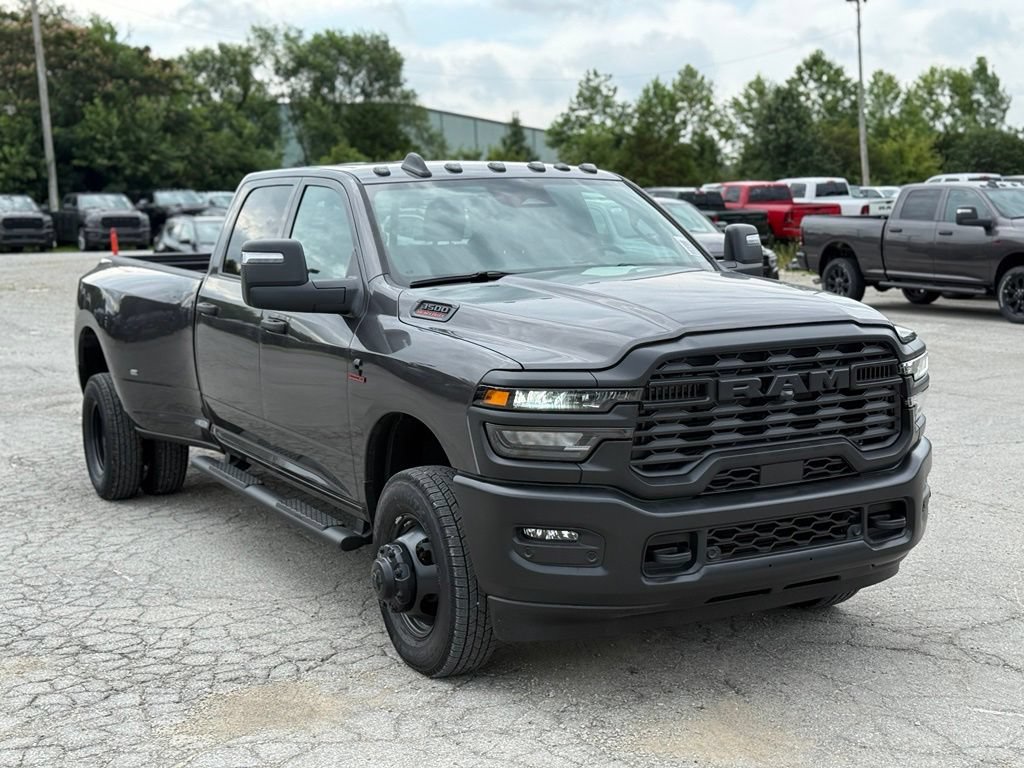 New 2026 RAM 3500 Tradesman AWD/4WD image 4
