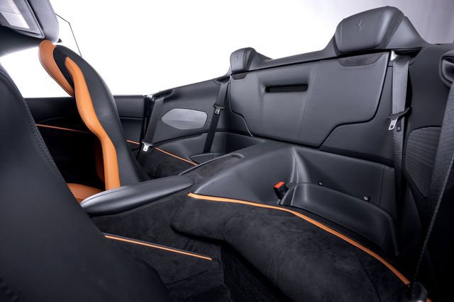 Certified 2024 Ferrari Roma Spider RWD image 25