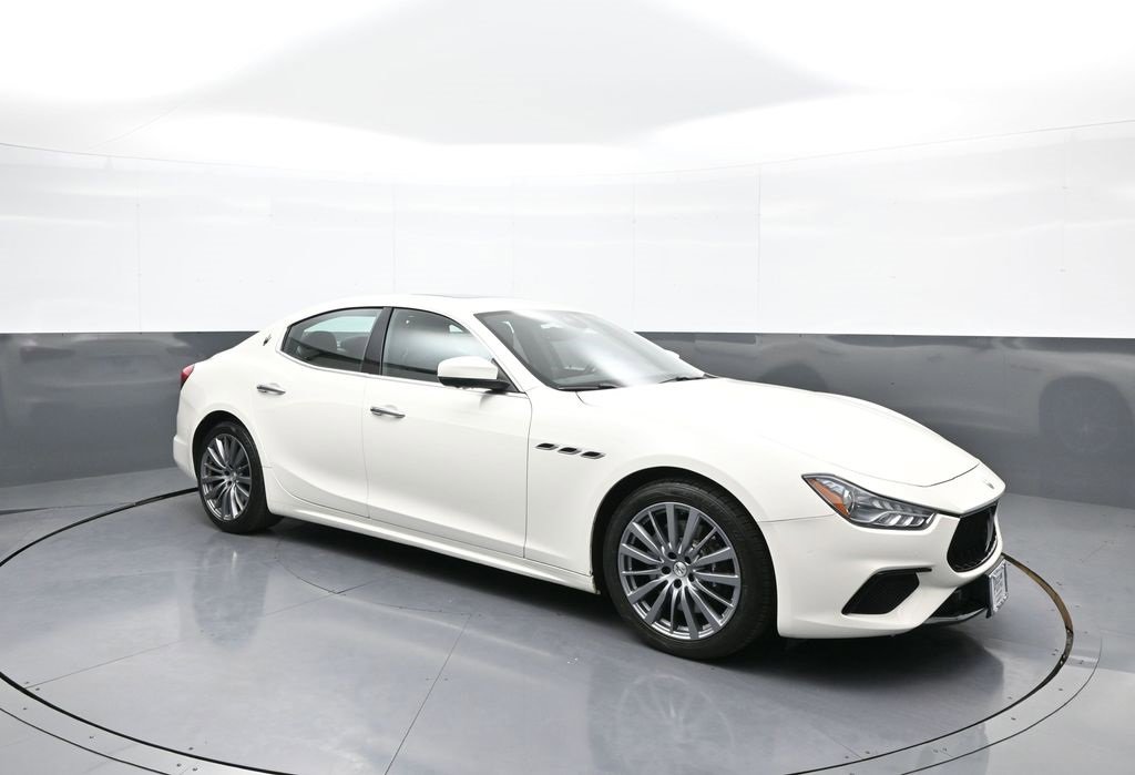 Used 2022 Maserati Ghibli Modena image 4