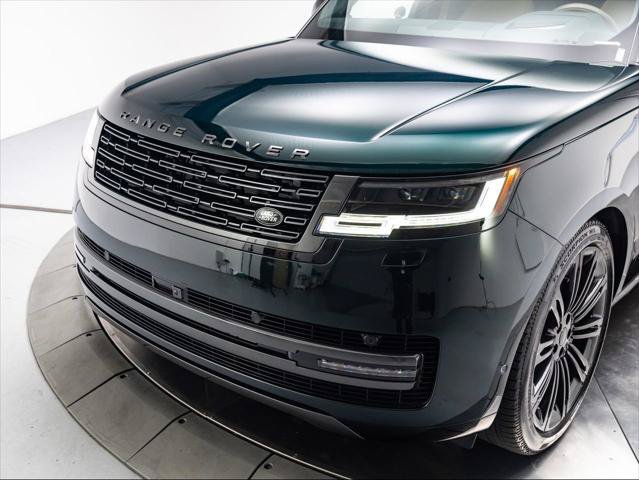 New 2026 Land Rover Range Rover Long Wheelbase SE AWD/4WD image 9