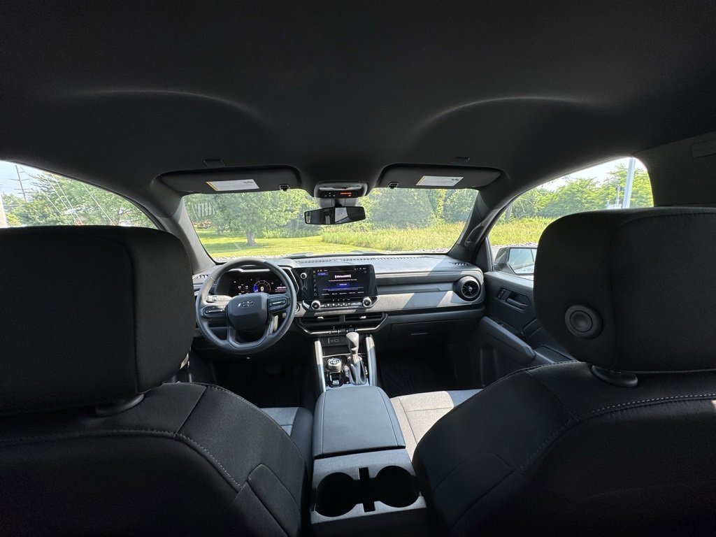 Used 2025 Chevrolet Colorado Trail Boss image 38