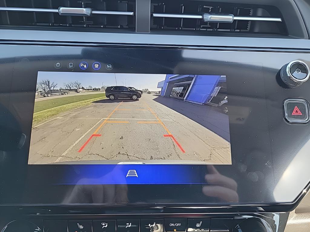 New 2027 Chevrolet Bolt LT w/ Comfort Package FWD image 18