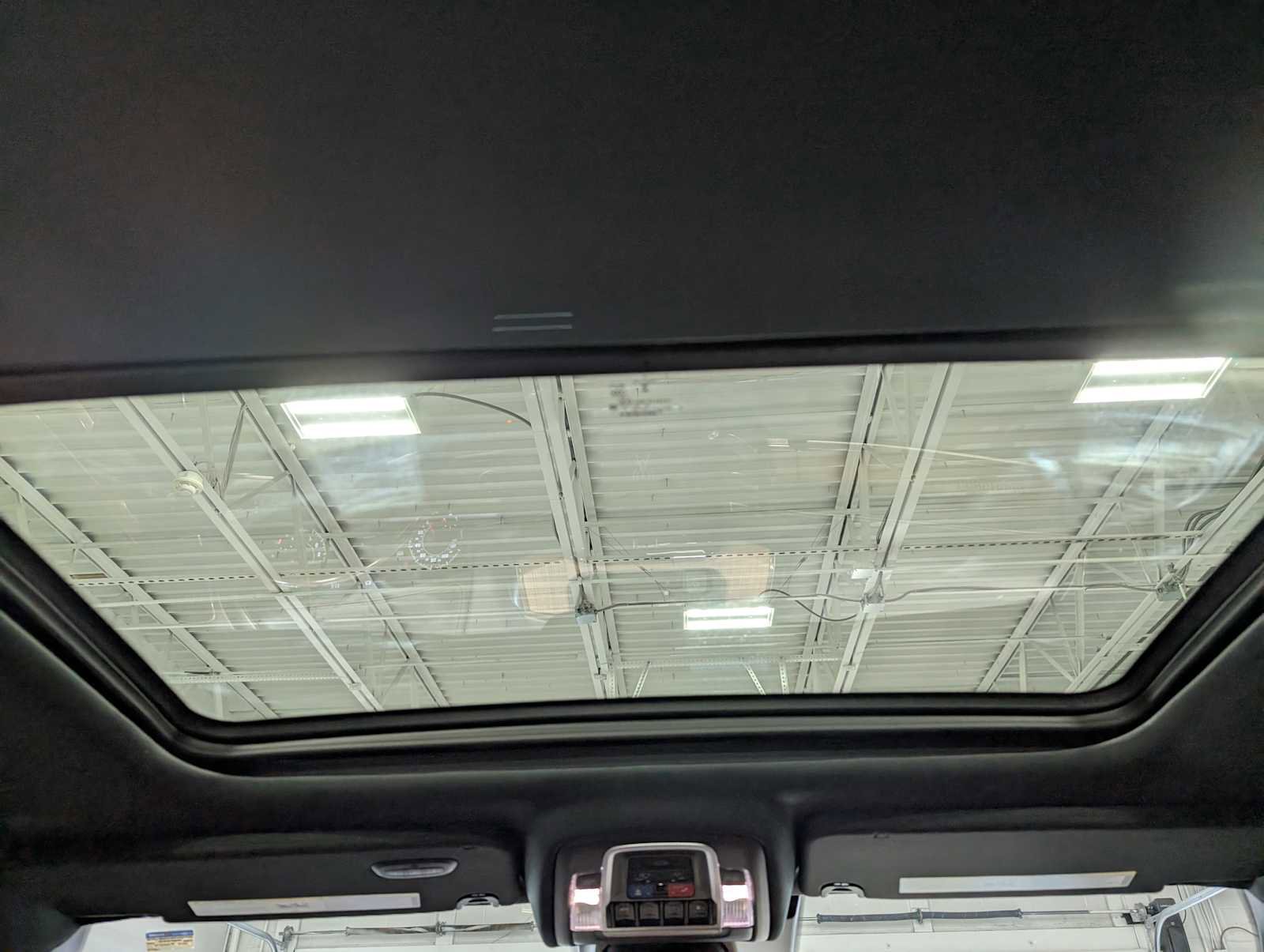Used 2021 RAM 1500 Limited AWD/4WD image 16