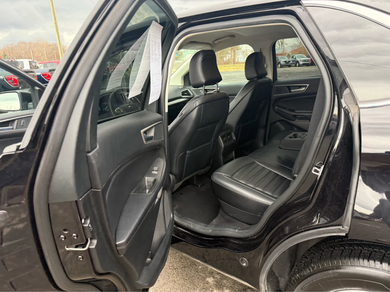 Used 2024 Ford Edge SEL image 15