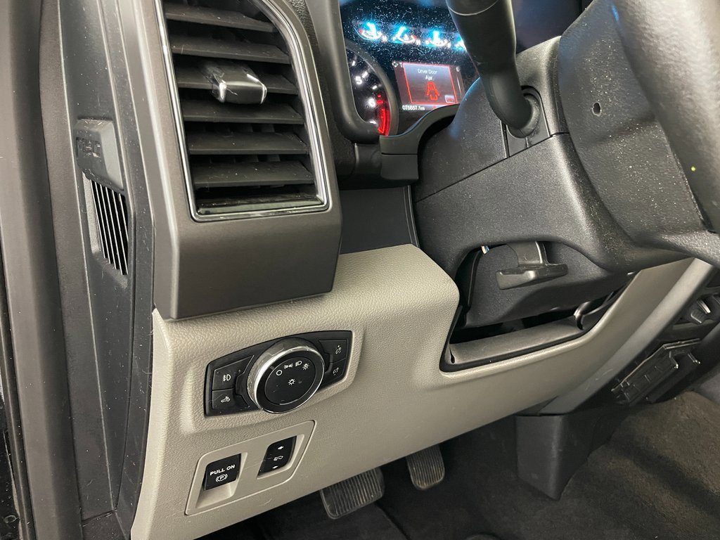 Used 2018 Ford F150 XLT w/ Equipment Group 302A Luxury image 26