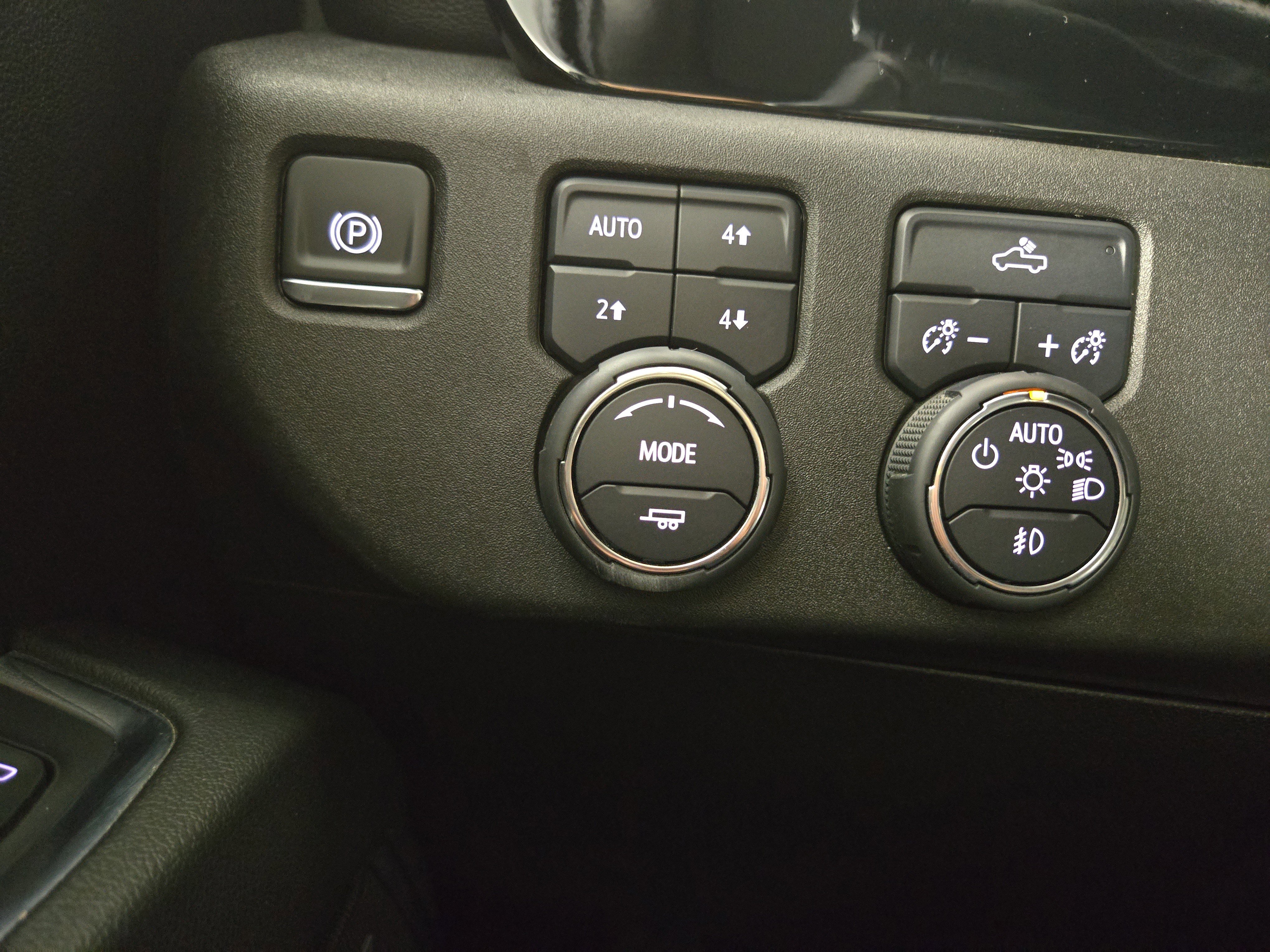 Certified 2024 Chevrolet Silverado 1500 RST w/ Convenience Package II AWD/4WD image 27