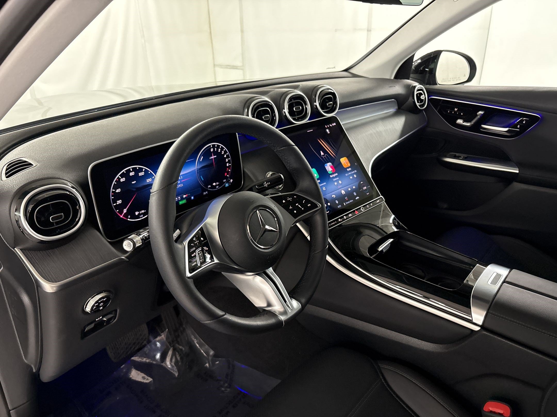 Certified 2025 Mercedes-Benz GLC 350e 4MATIC image 4