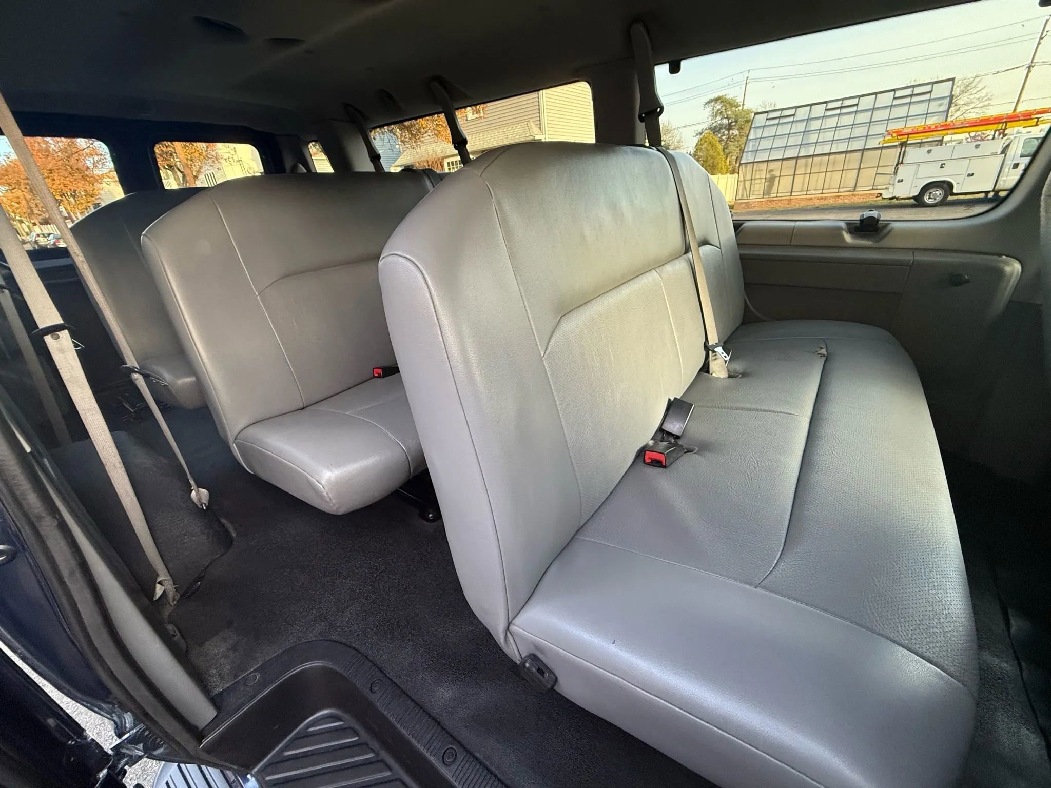 Used 2008 Ford E-350 and Econoline 350 XLT image 25