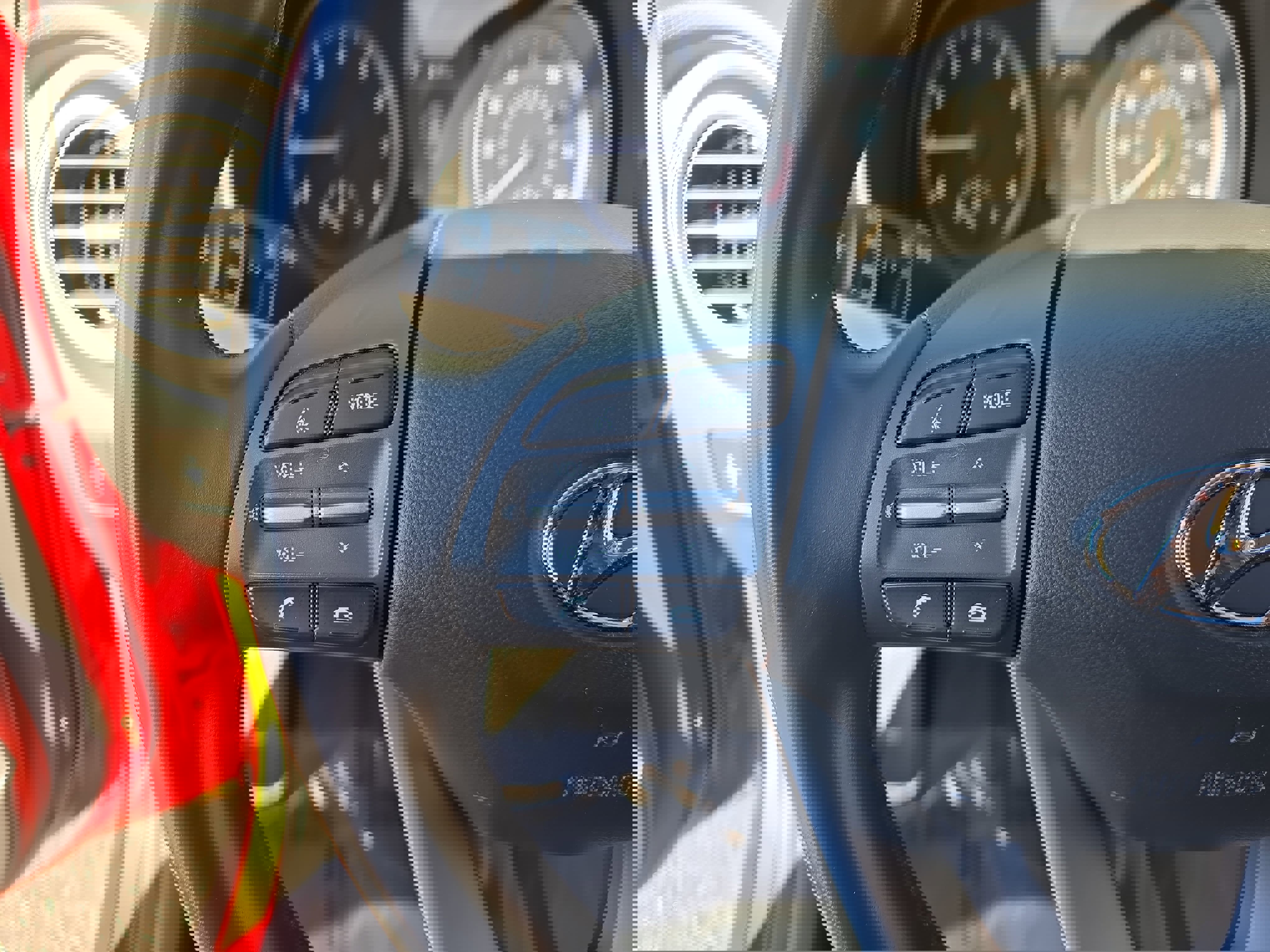 Used 2019 Hyundai Kona Limited image 18